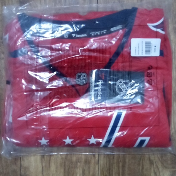 Washington Capitals Women's Jersey Medium Home Breakaway Chara - Picture 9 of 10